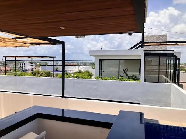 Central Playa Del Carmen Master Suite With Rooftop Pool And Gym Wifi Free Parking Near Beach