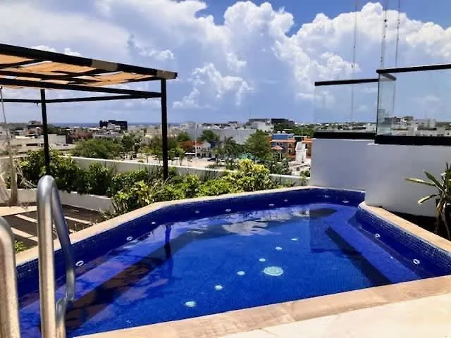 Central Playa Del Carmen Master Suite With Rooftop Pool And Gym Wifi Free Parking Near Beach Mexico